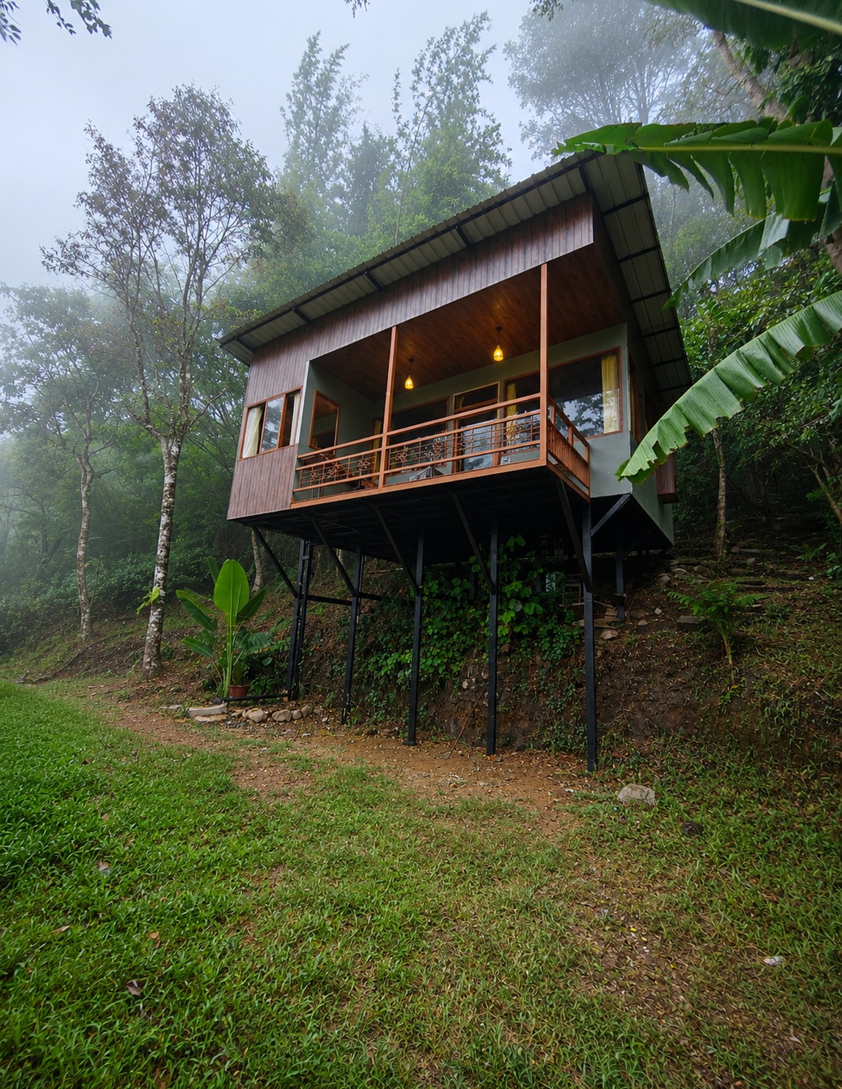 The Mountain View Cabin exterior